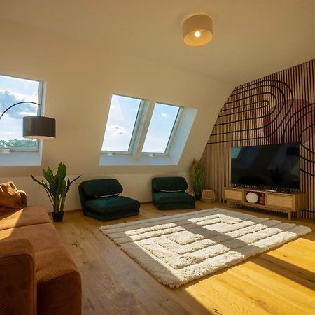 Orestaliving - Penthouse In 2Nd District With View Viena Exterior foto